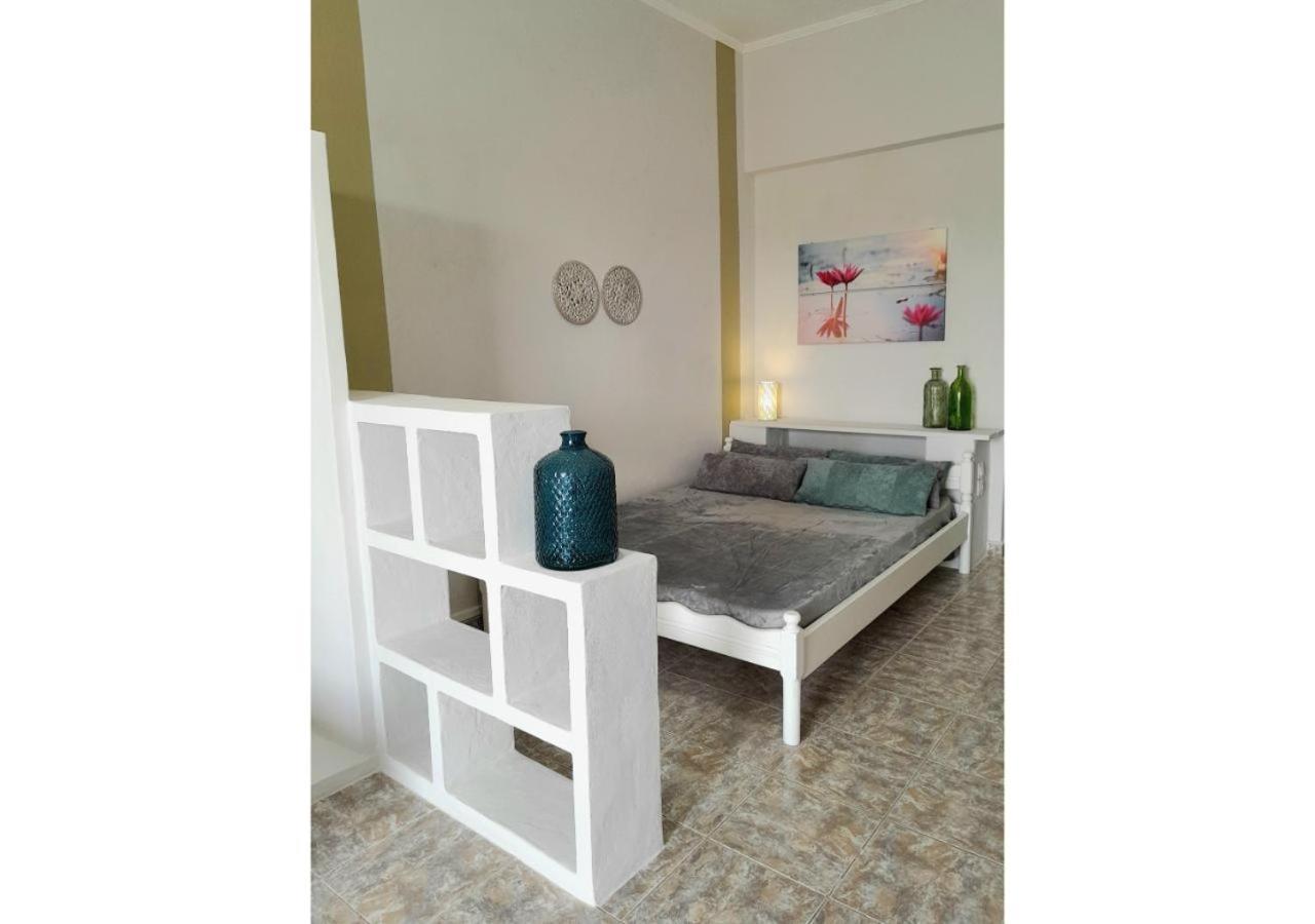 Overhill Apartments Adamas Екстер'єр фото